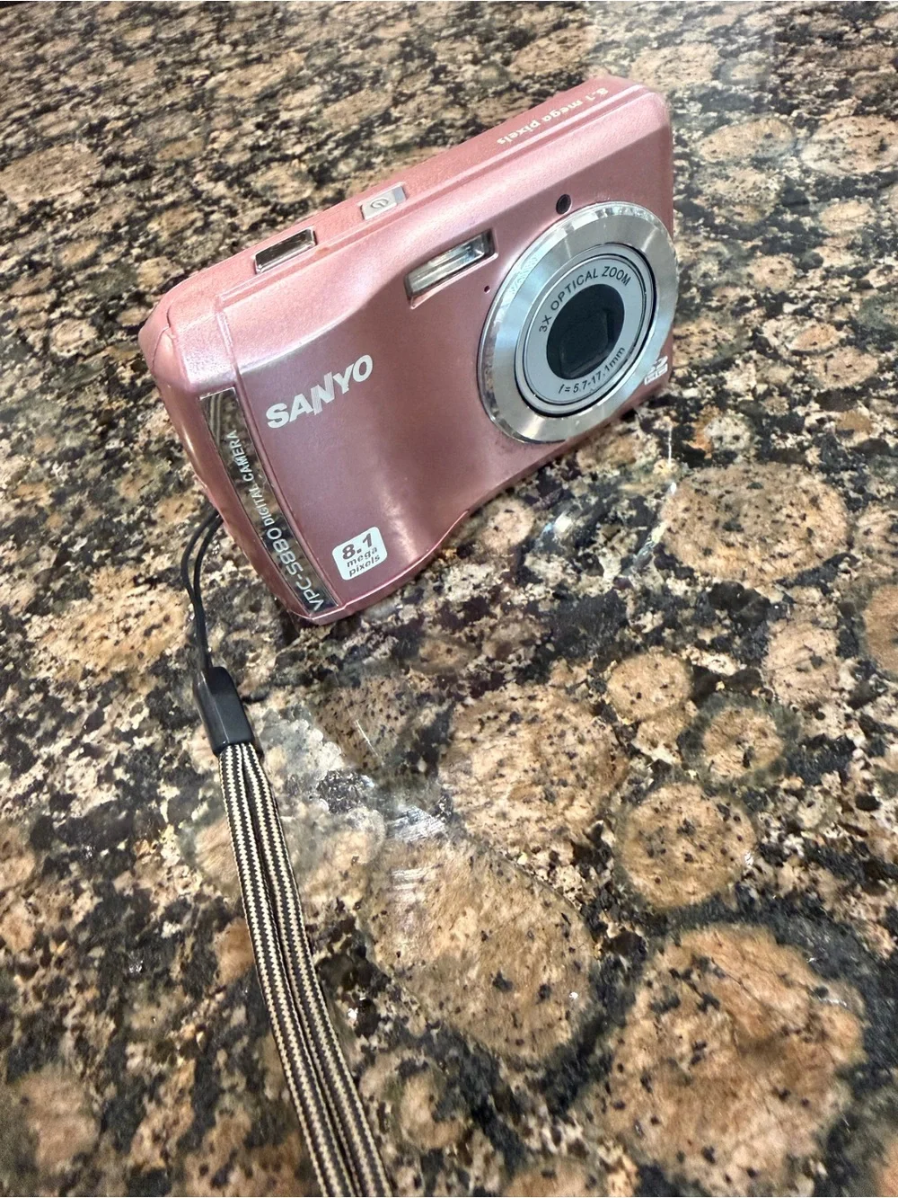 Sanyo VPC-S880P Digital Camera 8.1MP 3X Optical Zoom Pink